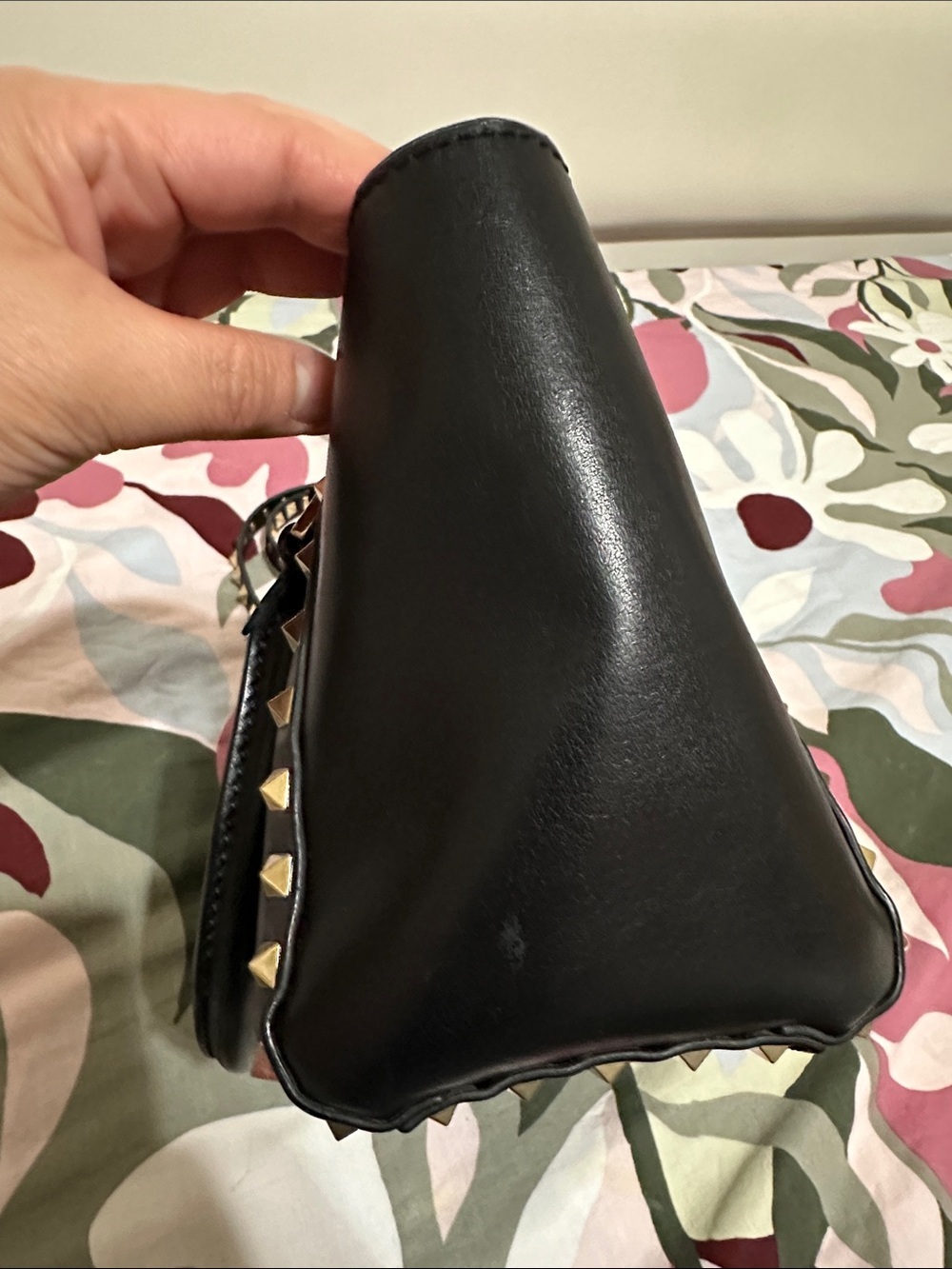 Valentino Garavani Black Studded Leather Shoulder/Crossbody Bag - Picture 6 of 16
